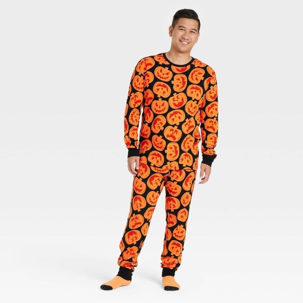 Hyde and Eek Men’s 2 Piece Pumpkins Family Sleep Set Orange Size M